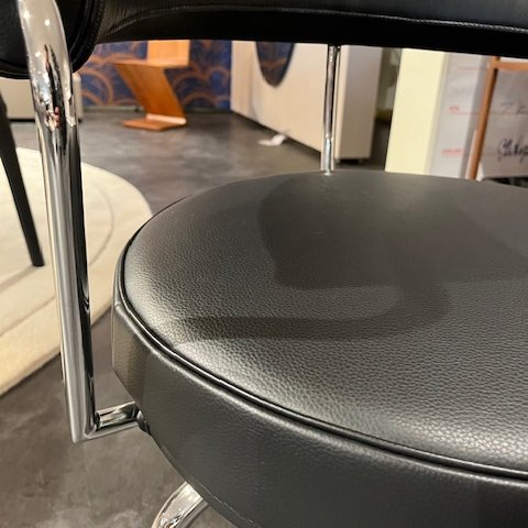 Image 1 of Sedia da pranzo Cassina LC7 Tournant