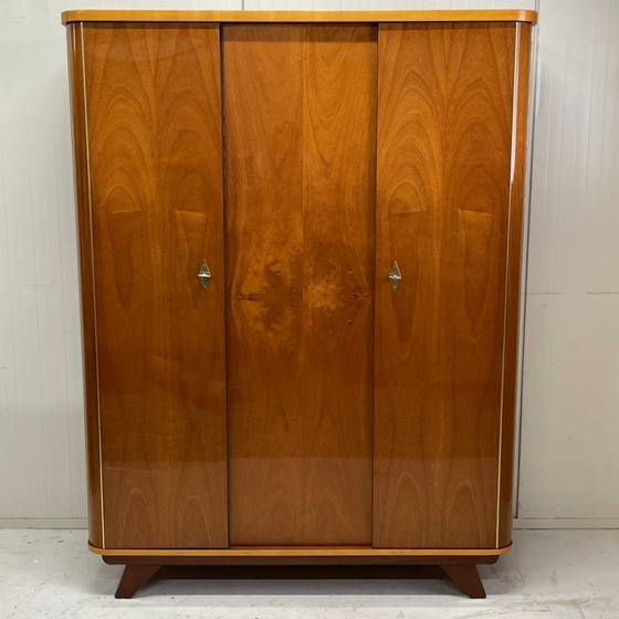 Armadio vintage Midcentury lucido anni sessanta appendiabiti ripiani – Legno (photo 2 of 9)