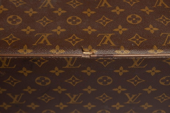 Image 1 of Baule Louis Vuitton in tela morbida con monogramma