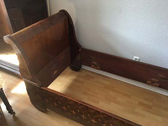 Lit Charles X avec marqueterie vers 1830 – Lits 1 personne, Wood (photo 7 of 15)