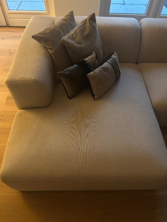 Image 1 of Panca beige con chaise longue