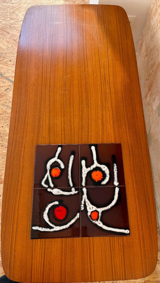 Vintage salontafel van hout en keramische tegels in de stijl van Adri Belarti. – Ceramic, Metal (photo 4 of 9)