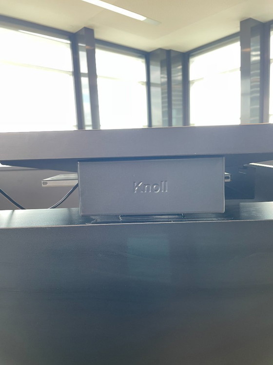 Image 1 of Escritorio esquinero KNOLL para trabajar sentado o de pie
