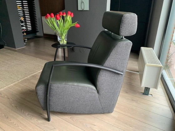 Image 1 of Poltrona Montel Sue Plus in pelle/tessuto con poggiatesta regolabile