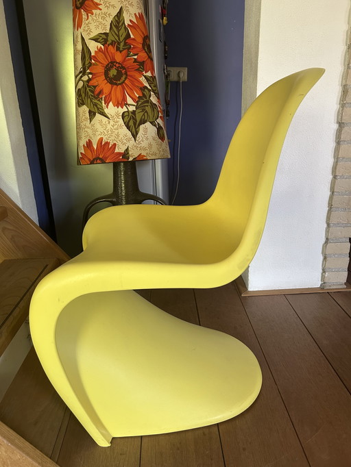 Vitra Verner Panton gele design stoel