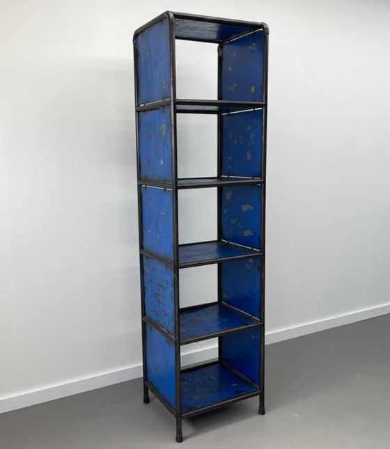 Image 1 of 2 armadietti industriali in metallo unici nel loro genere