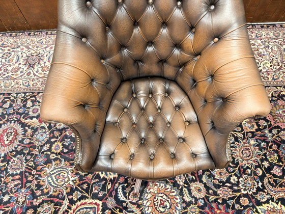 Sedia da Ufficio Chesterfield Inglese Classica Marrone – Sedie da ufficio, Leather, Metal (photo 6 of 7)