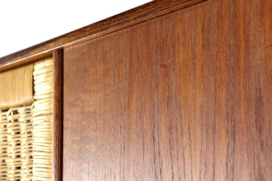 Image 1 of Armadio vintage per ragazze di Sebastian Muggenthaler