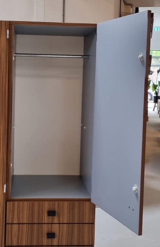 Image 1 of Garderobe der 70er Jahre