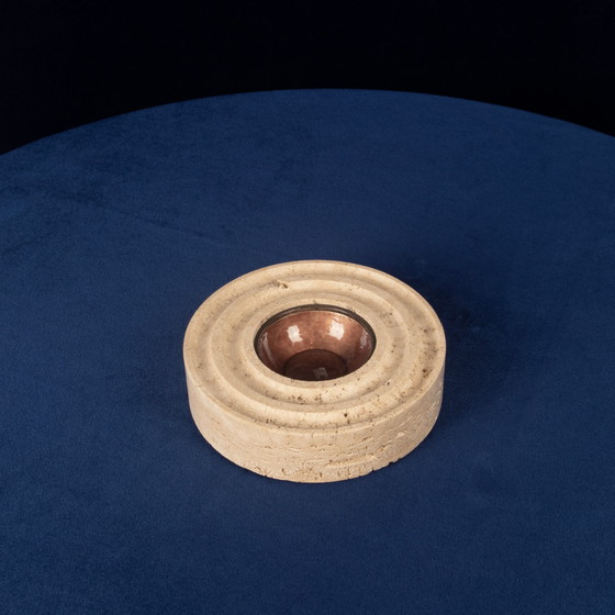 Italiaanse ronde asbak van travertin en koperkleurig metaal, 1970 – Tafelaccessoires, Italian Design (photo 6 of 18)