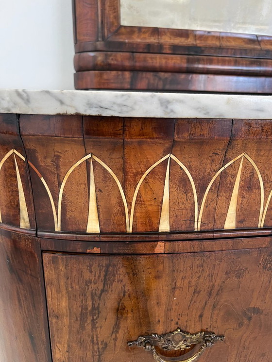 Image 1 of Cassettone - Noce - Comò con specchiera