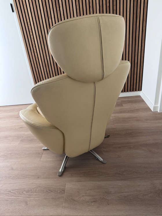 Image 1 of Dodo Fauteuil Cassina