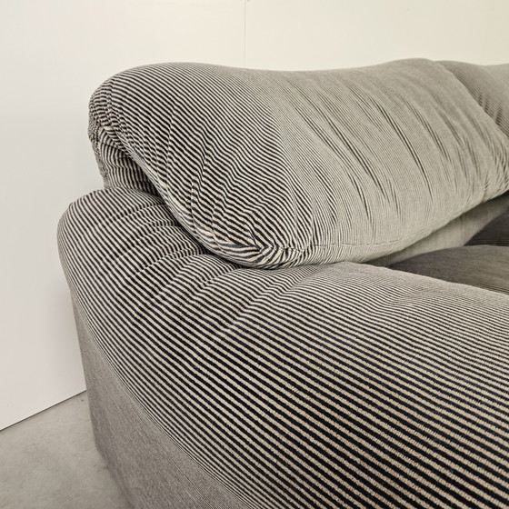 Image 1 of Italiaanse Cassina Maralunga, gestreept lichtgrijs/blauw