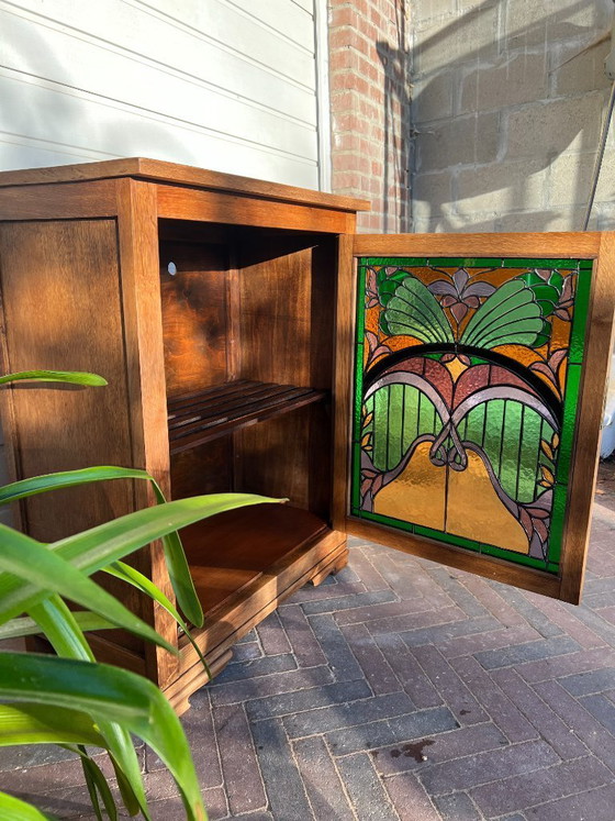 Image 1 of Art Nouveau eiken kastje met handgemaakt glas-in-lood | Uniek stuk