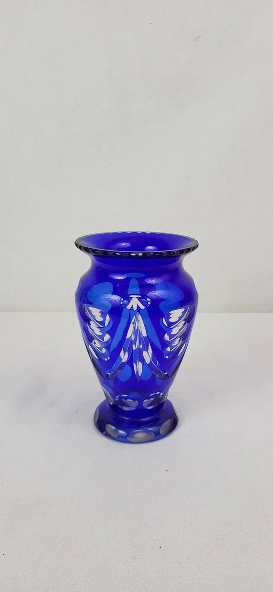 Cobalt blue crystal vase, Czechoslovakia – Glass (photo 4 of 7)