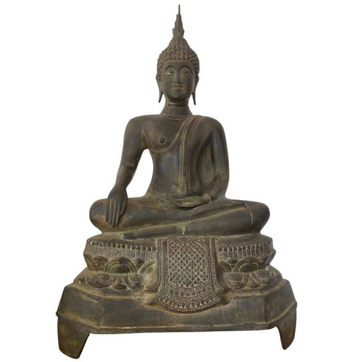 Gran estatua de Buda sentado en bronce – Tailandia, ca. 1500–1650 (Lote 161)