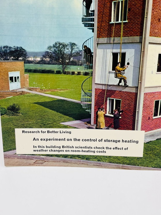 Image 1 of Set di 7 foto in cartone "ricerca per vivere meglio"