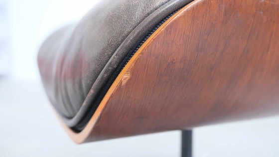 Vintage Eames Lounge Chair & Ottoman – Vitra – Fauteuils, Leather, Wood (photo 20 of 21)