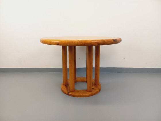 Image 1 of Vintage Scandinavian round dining table by Rainer Daumiller in pine from the 1960s/70s with extensions