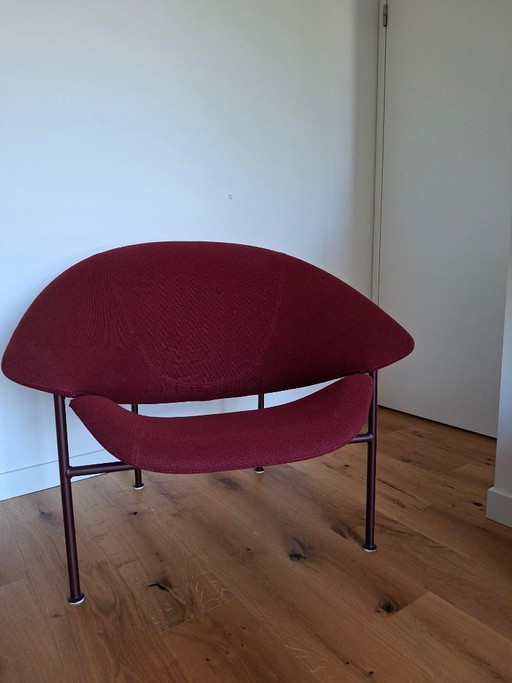Artifort glider burgundy