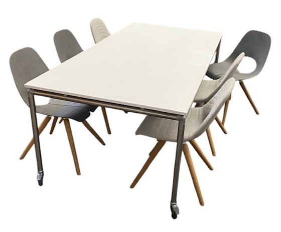 Image 1 of Ahrend Move It Tisch