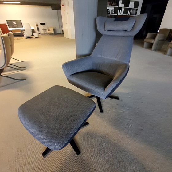 Image 1 of bert plantagie Zyba fauteuil met poef