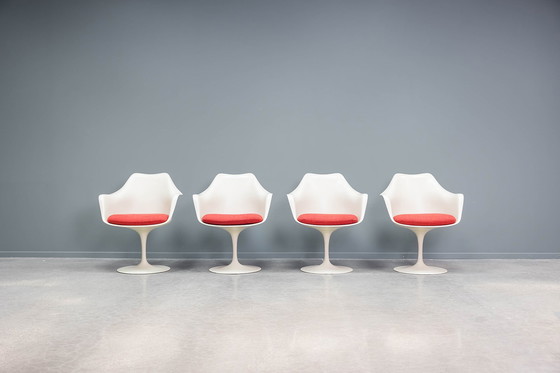 Image 1 of Tulip Fauteuil, 4x