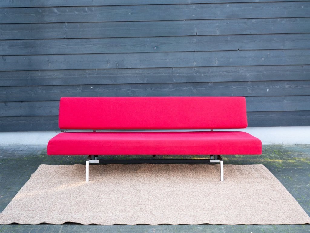 Martin Visser sofa bed | Designer sofa red | Spectrum | €785 | Whoppah