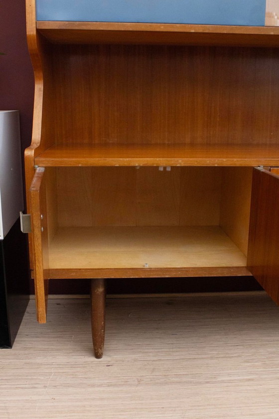 Image 1 of Jaren 50 buffetkast met blauwe en glazen schuifdeur