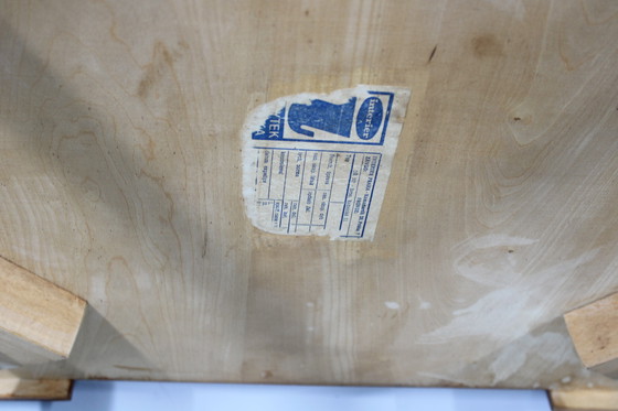 Image 1 of Tavolino da caffè in faggio con piano in vetro opalino, anni '60, Cecoslovacchia