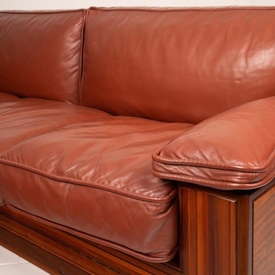 Sofá Paganini de Luciano Frigerio para Frigerio di Desio 1980 – Leather, Wood (photo 18 of 20)
