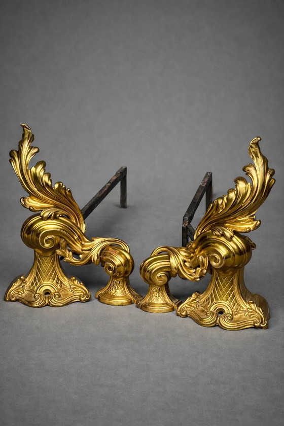 Massiver, vergoldeter Holzständer aus Bronze. – Dekorative Objekte (photo 6 of 6)