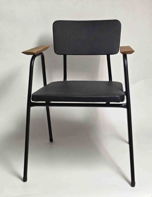 Meurop chair by Pierre Guariche