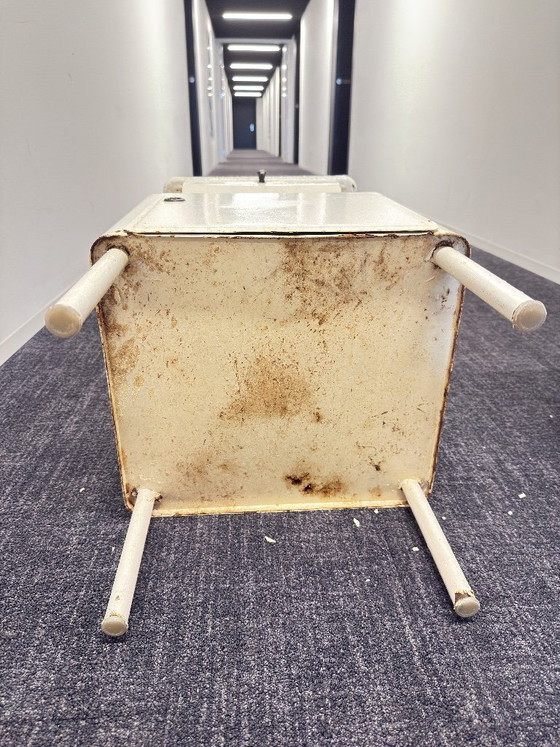 Image 1 of Armadietti ospedalieri industriali di metà secolo (set di 2) – Cecoslovacchia