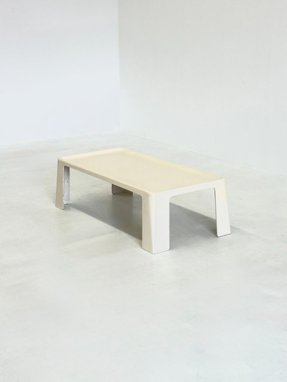 Image 1 of Amanta rectangular coffee table by Mario Bellini for C&B Italia in white