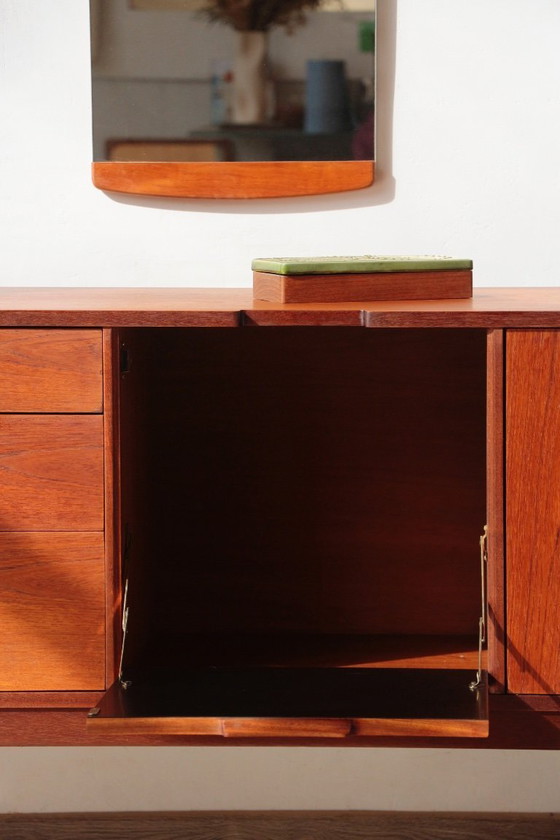 Image 1 of Nathan Teak-Sideboard (1960er Jahre) – Restauriertes englisches Design