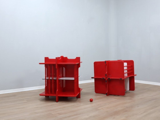 Image 1 of Bibliothèque modulaire italienne en bois massif laqué rouge, années 1960