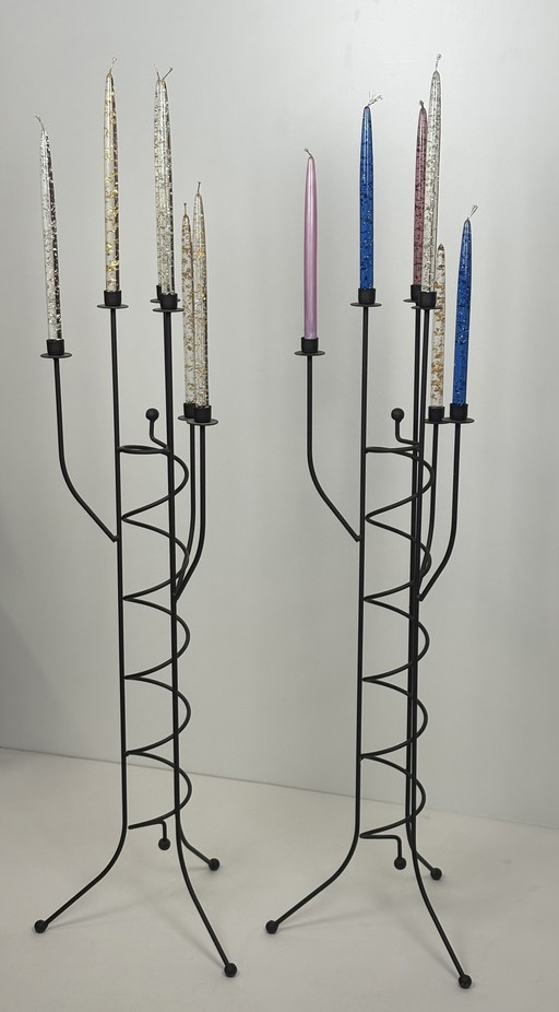 2 x Vintage-Stehkerzenständer aus Metall mit spiralförmigem Muster im brutalistischen Stil