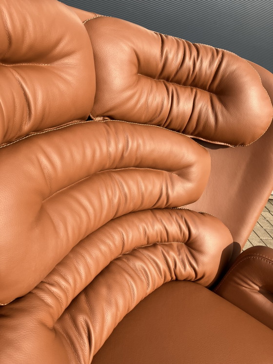 Image 1 of 2x Joe Colombo Elda Stuhl, cognacfarbenes Leder, schwarzes oder weißes Fiberglas