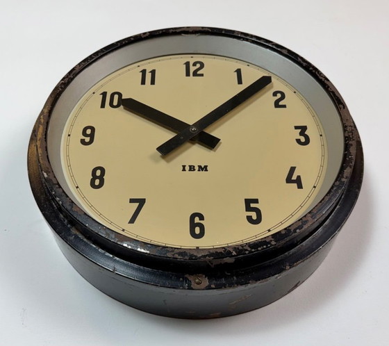 Orologio da parete industriale nero di fabbrica IBM, anni '50 – Vetro, Ferro (photo 7 of 18)
