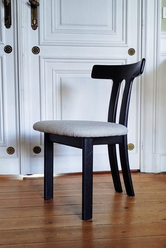 Image 1 of Set aus 4 Eichenholz-Esszimmerstühlen in T-Form