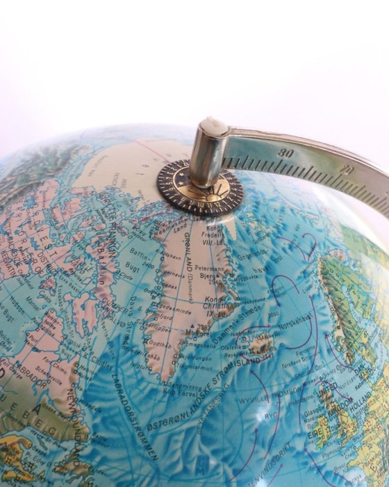 Image 1 of Vintage illuminated globe lamp Scan-globe wooden base