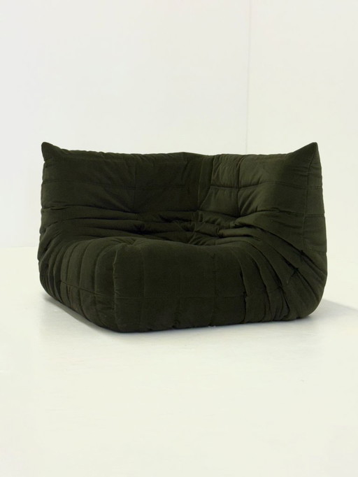 Ligne Roset Togo elemento esquinero 1 plaza de terciopelo verde oscuro