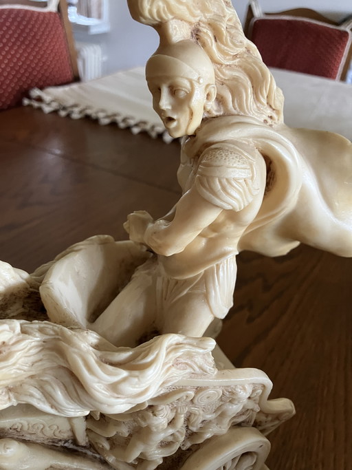 Large Roman Statue (50 cm wide) – Chariot & Horses – Ivory look