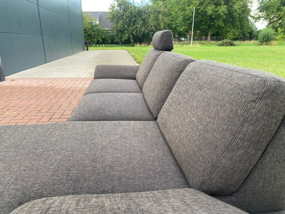 Image 1 of Sofá esquinero de tela marrón oscuro Henders & Hazel