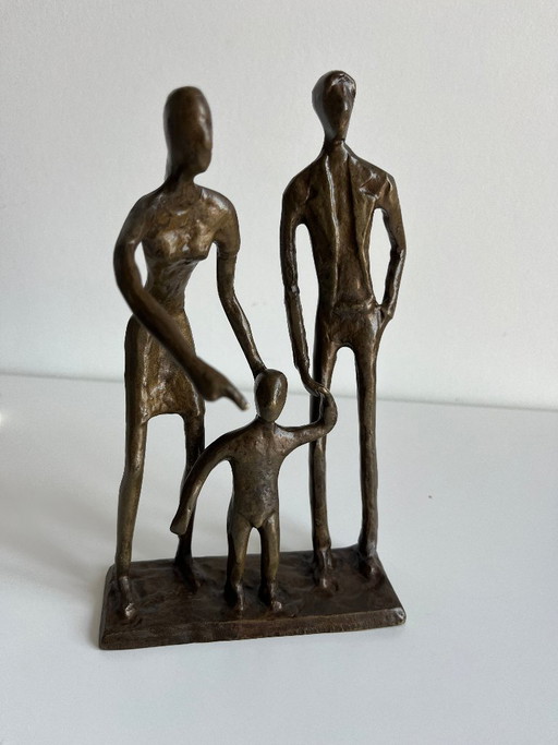 Elegante Bronzefiguren