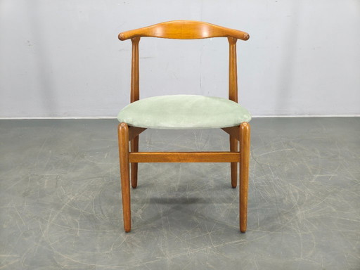 Hans Wegner Model 708 stoel voor Fritz Hansen, Denemarken, jaren 1960