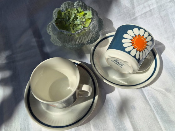 Image 1 of 2 tazze e piattini Daisy di Figgjo Flint, Norvegia. Design di Turi Gramstad Oliver. Anni '60.