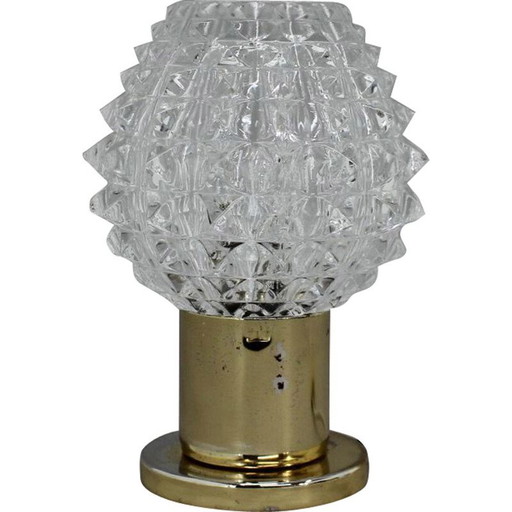 Lámpara de mesa vintage de latón y cristal de Kamenicky Senov, Checoslovaquia, 1970