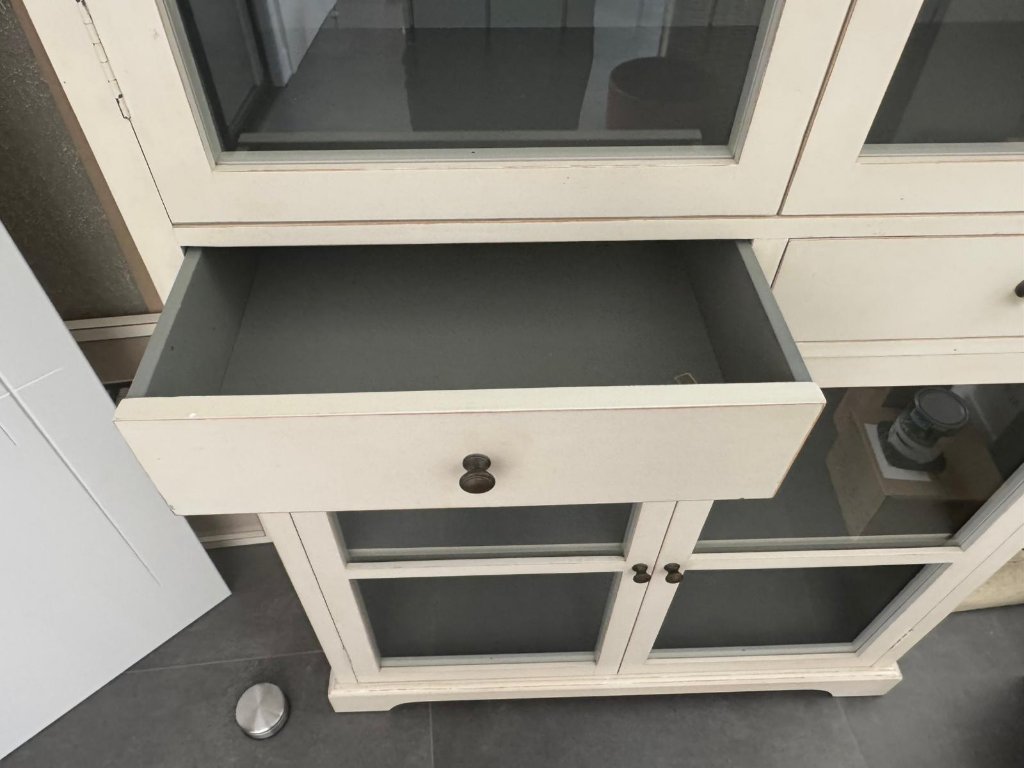 Flamant Cabinets | Whoppah